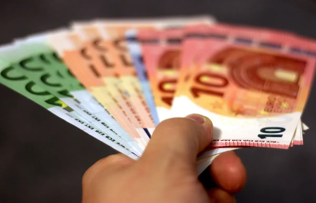 Hoe kan ik in Belgie eenvoudig geld lenen